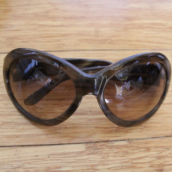 Tom Ford Elisabeth TF27 Tortoise/Brown Oversized Oval Sunglasses main image 5